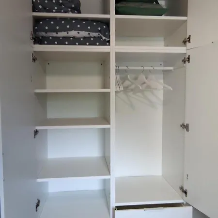 La Cigale Blanche Apartment *